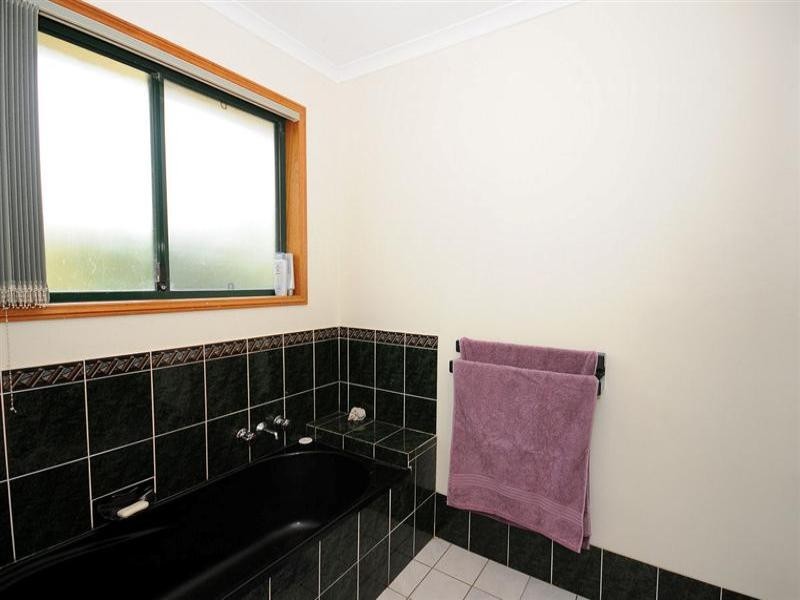 16 Waigani Avenue, Kawungan QLD 4655