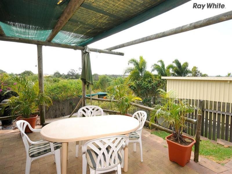 16 Waigani Avenue, Kawungan QLD 4655
