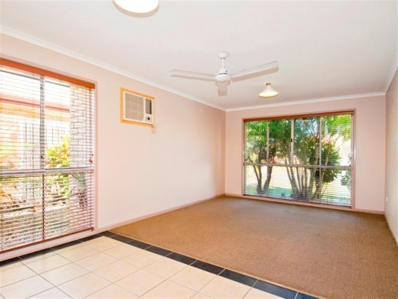 1 Oxford Place, Pialba QLD 4655