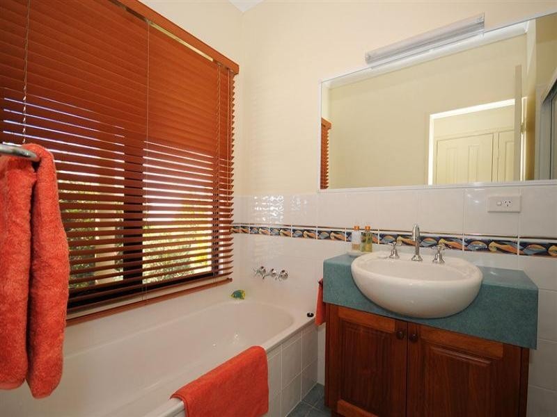 17 Ariadne Street, River Heads QLD 4655