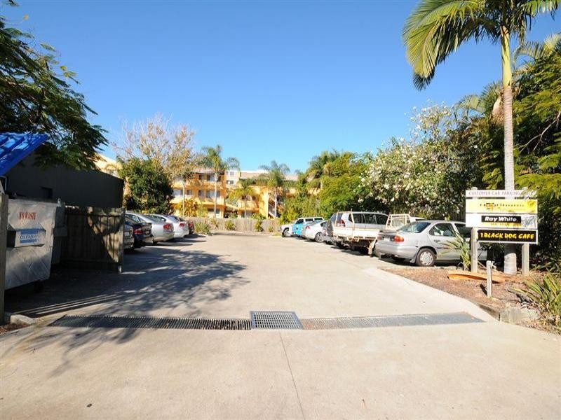 381 Esplanade, Torquay QLD 4655