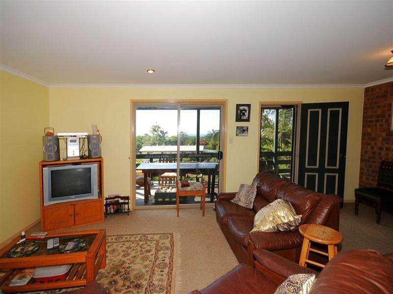 6 Seaview Court, Dundowran QLD 4655