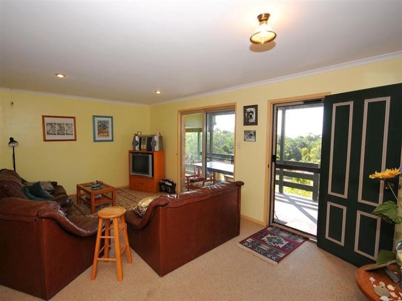 6 Seaview Court, Dundowran QLD 4655