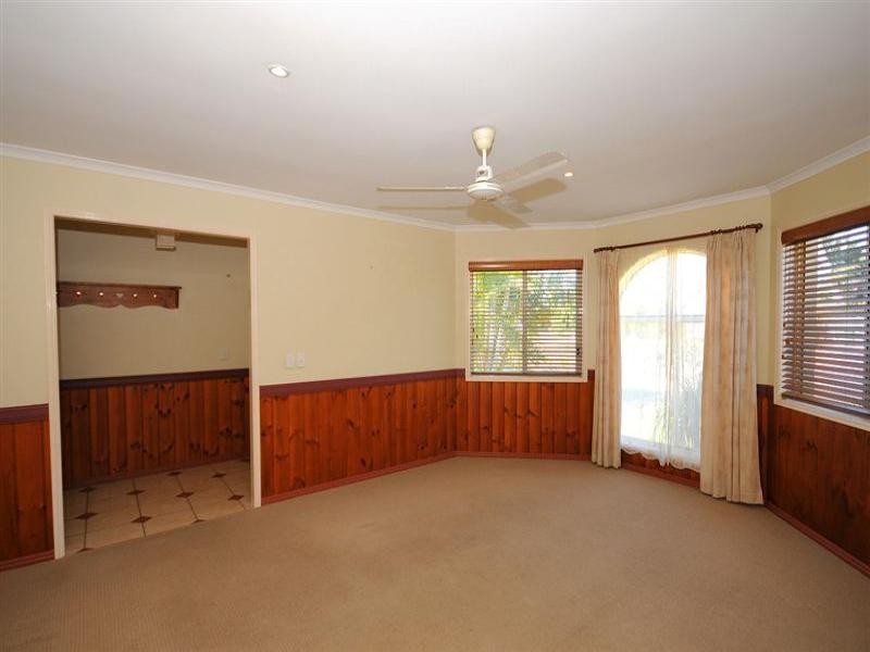 44 Thornbill Drive, Eli Waters QLD 4655