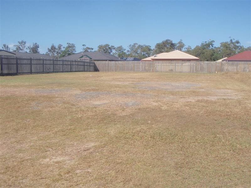 8 Red Gum Court, Urraween QLD 4655