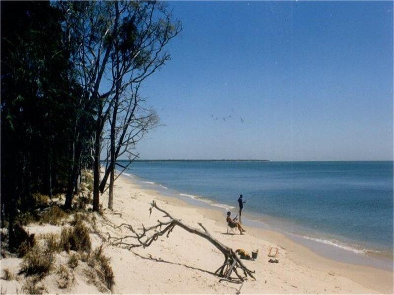 78 Beach Road, Burrum Heads QLD 4659