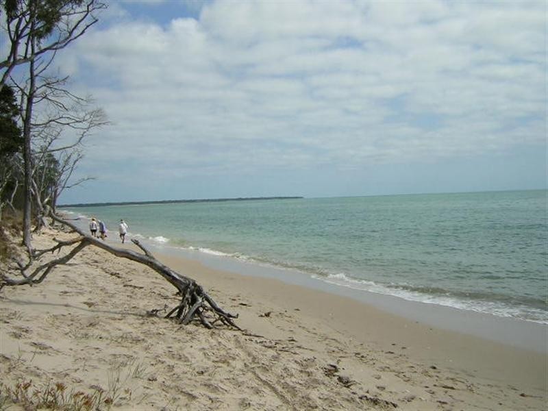 78 Beach Road, Burrum Heads QLD 4659