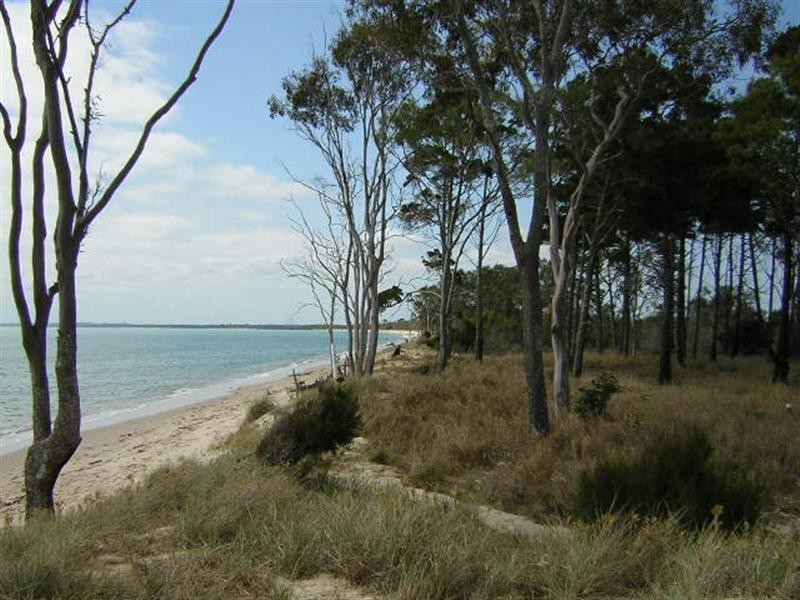 78 Beach Road, Burrum Heads QLD 4659