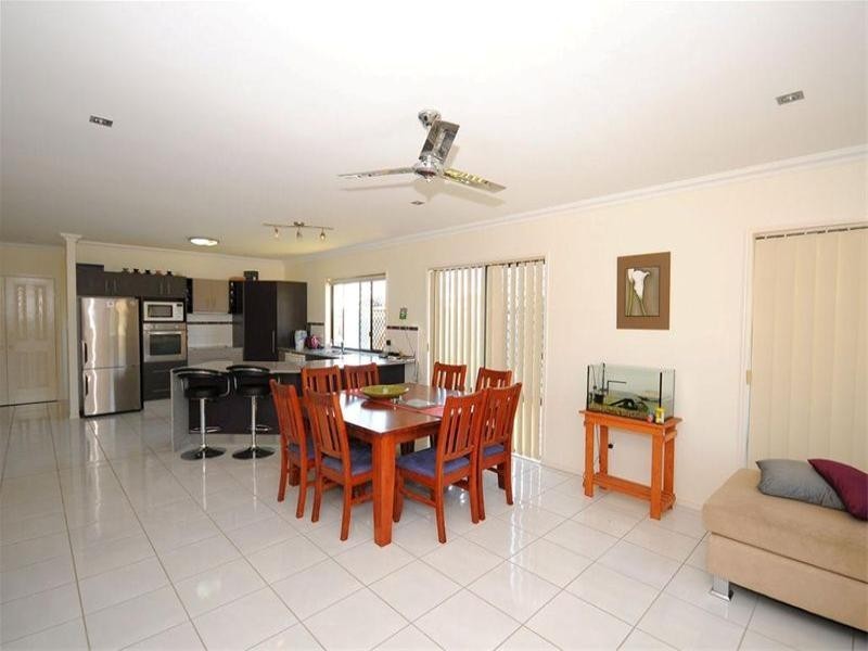 9 Harrison Circuit, Urangan QLD 4655