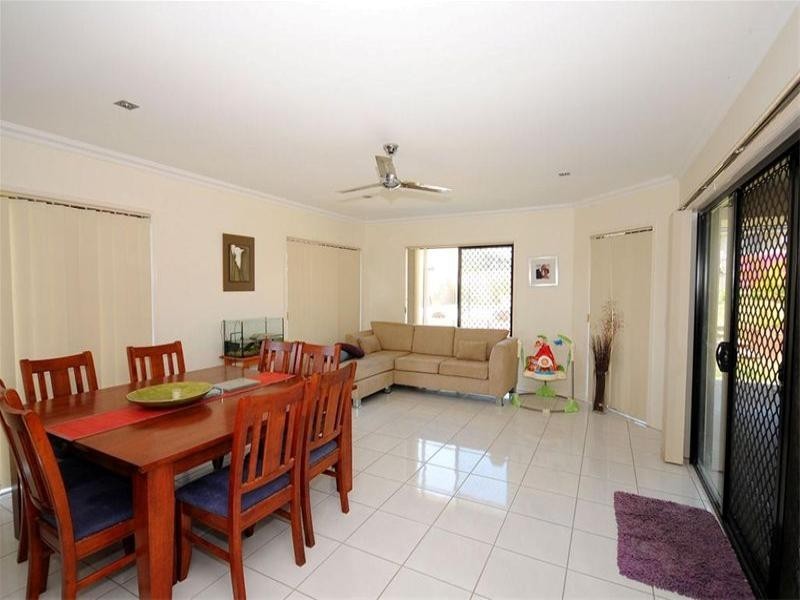 9 Harrison Circuit, Urangan QLD 4655