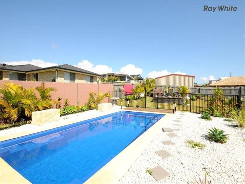 9 Harrison Circuit, Urangan QLD 4655