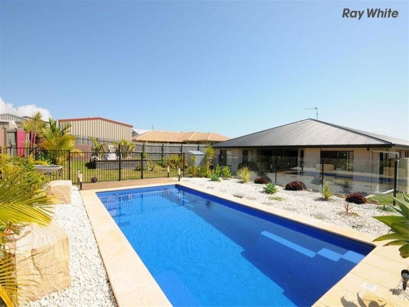 9 Harrison Circuit, Urangan QLD 4655