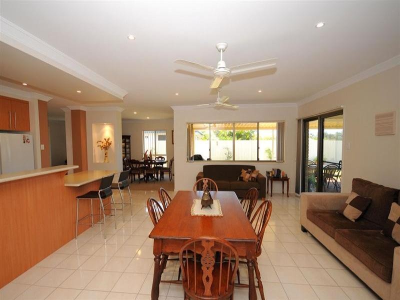 133 Ibis Boulevard, Eli Waters QLD 4655