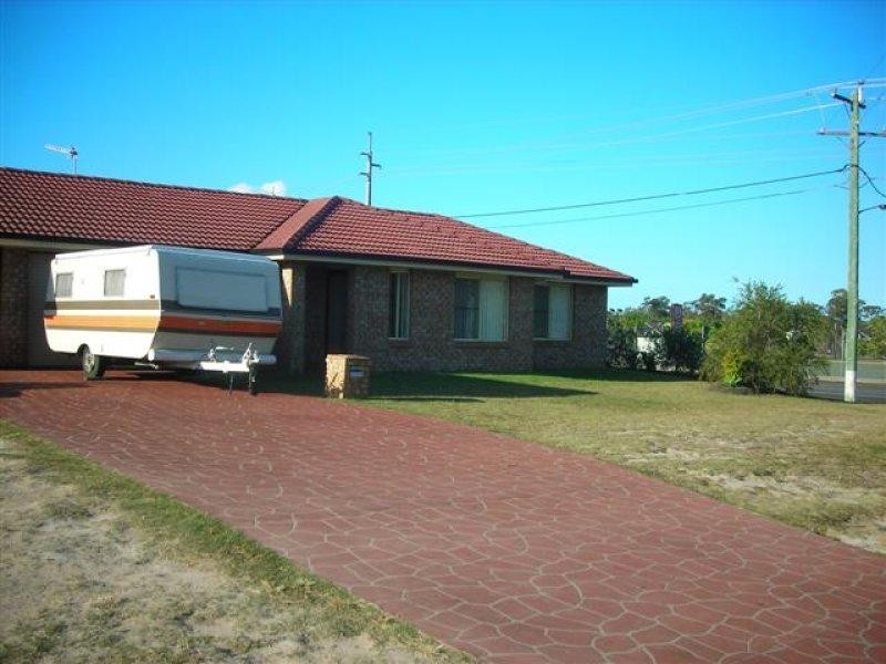 144 Colyton, Urangan QLD 4655
