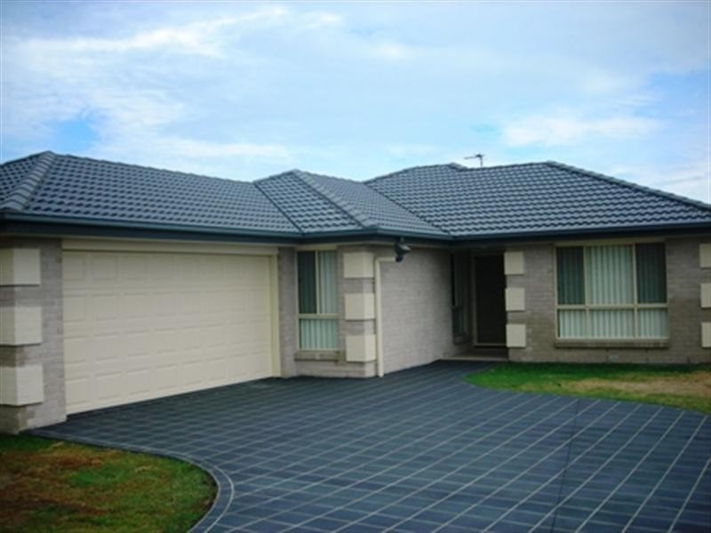 17 Mia Court, Kawungan QLD 4655