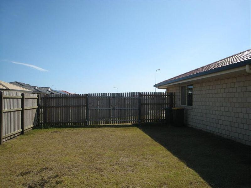 67 Bunya Court, Eli Waters QLD 4655