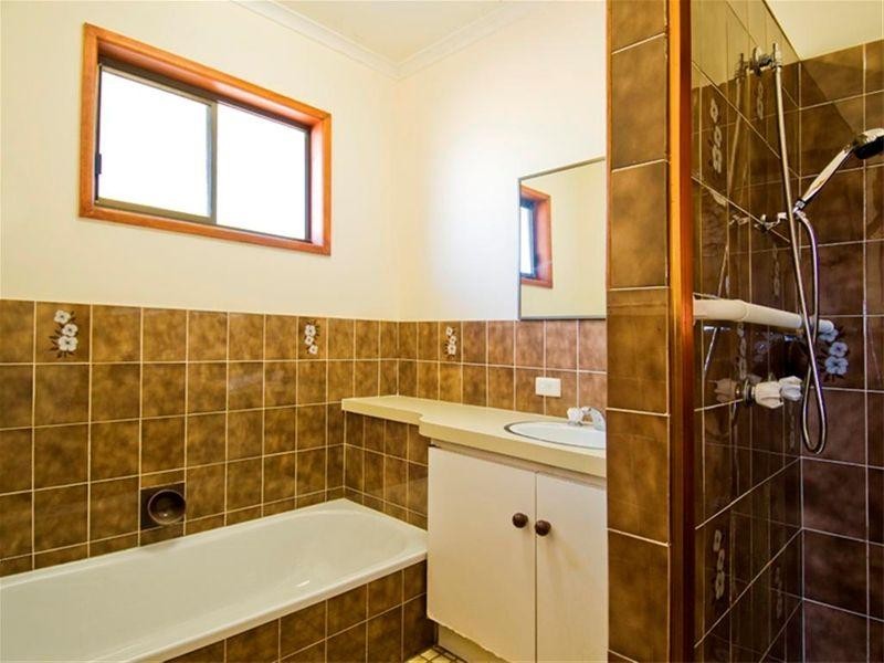 10a Kelly Street, Point Vernon QLD 4655