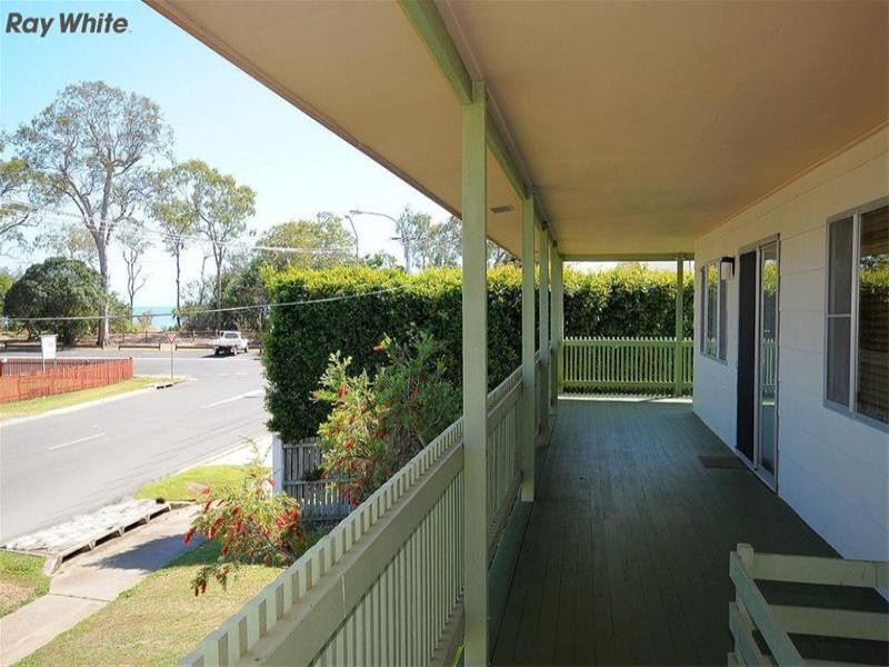 4 Churchill Street, Urangan QLD 4655