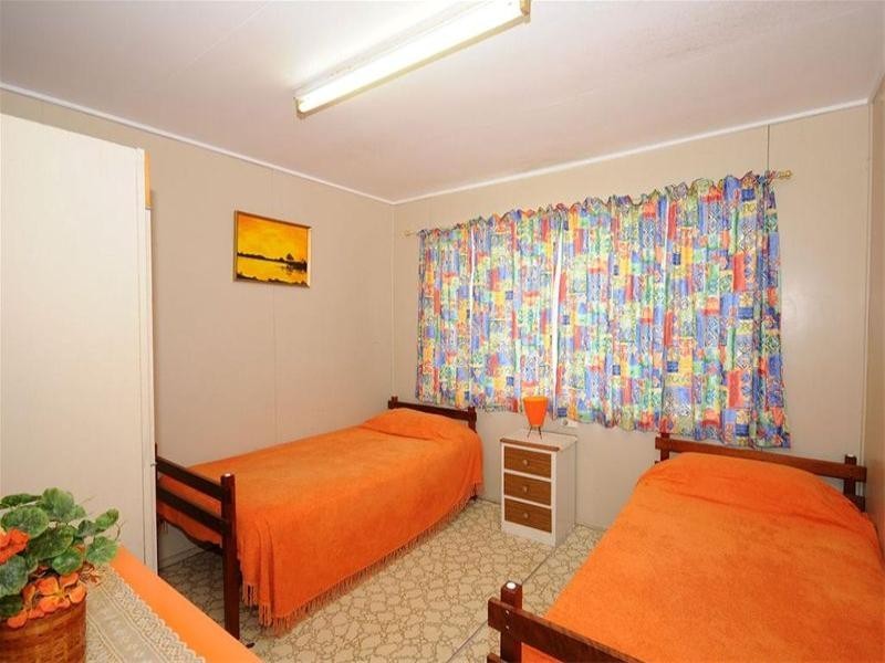 4 Churchill Street, Urangan QLD 4655