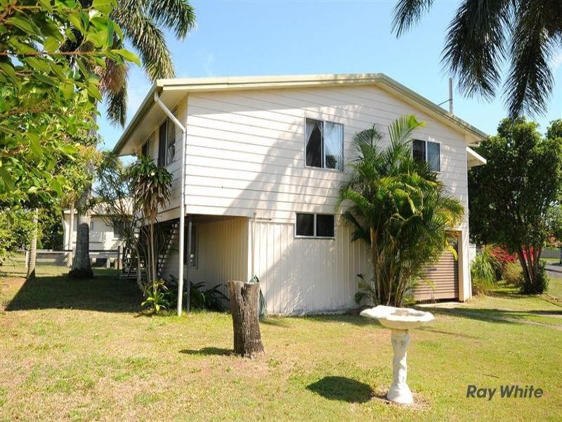66 Kent Street, Urangan QLD 4655