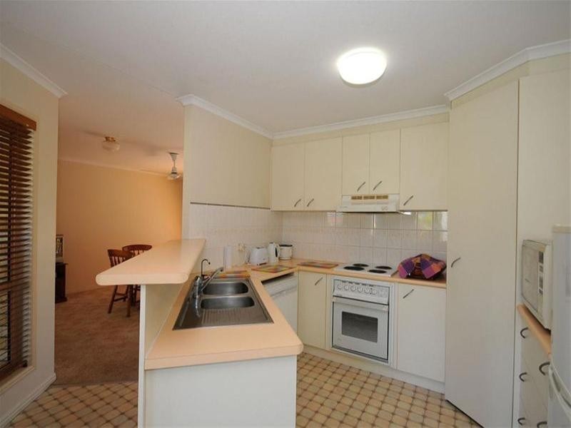 45 Aimee Drive, Urangan QLD 4655