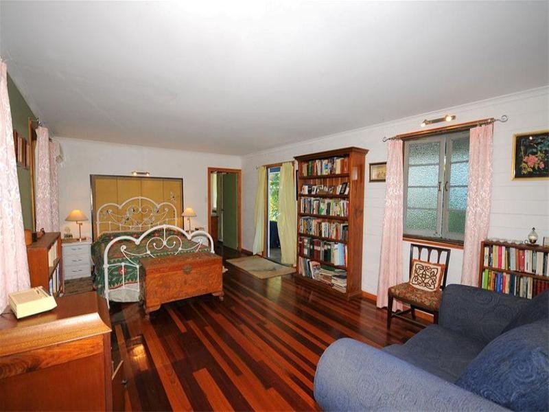 49 Long Street, Point Vernon QLD 4655