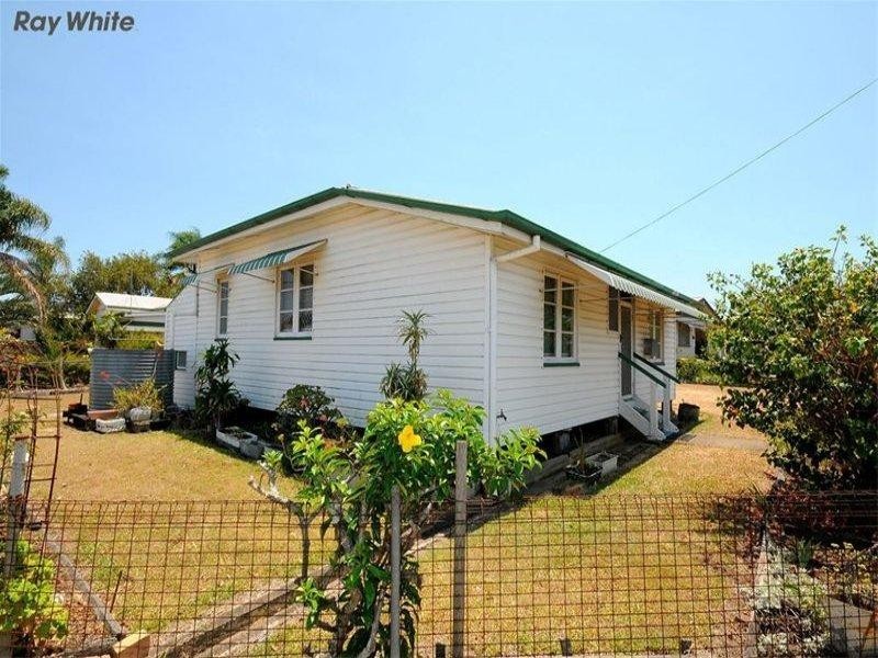 75 Beach Road, Pialba QLD 4655