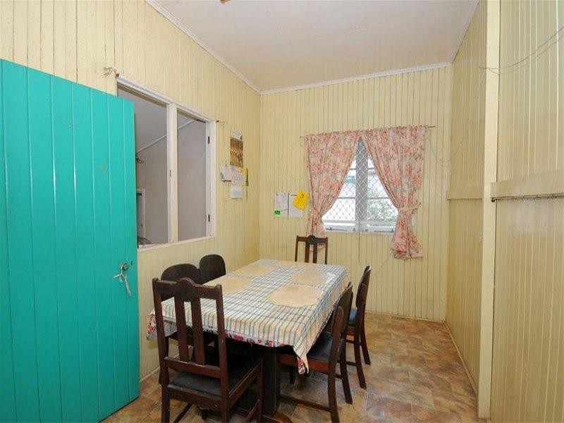 75 Beach Road, Pialba QLD 4655