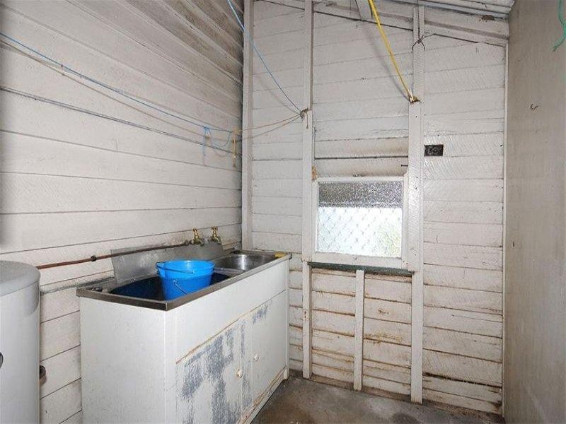 75 Beach Road, Pialba QLD 4655