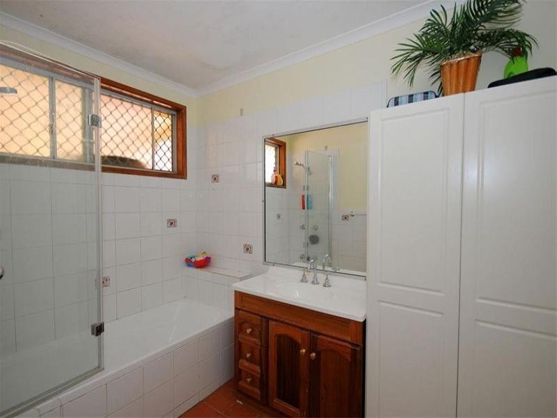 183 Elizabeth Street, Urangan QLD 4655