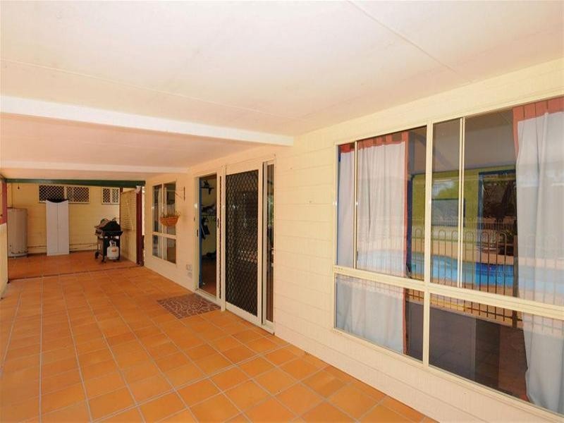 183 Elizabeth Street, Urangan QLD 4655