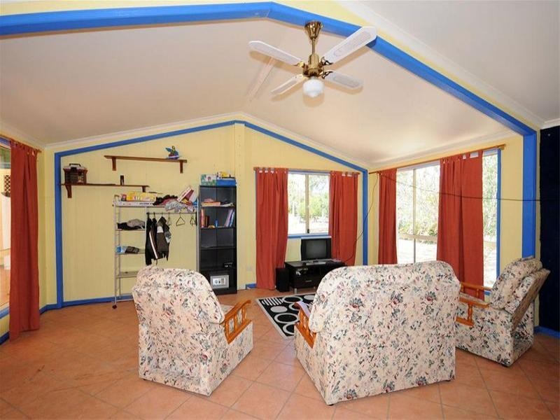 183 Elizabeth Street, Urangan QLD 4655