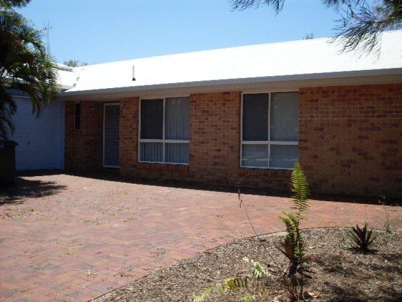 26 Prince Street, Urangan QLD 4655