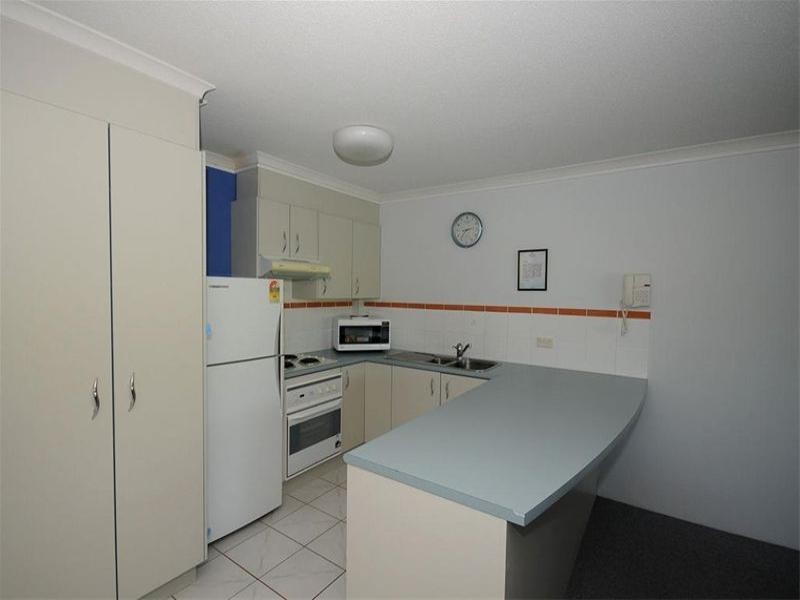 24/386 Esplanade, Torquay QLD 4655