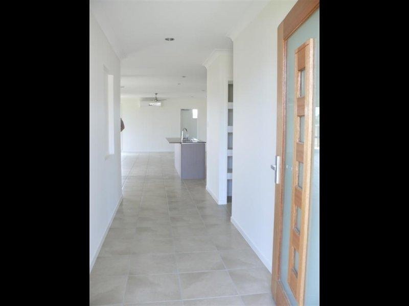 5 Dugong Avenue, Point Vernon QLD 4655