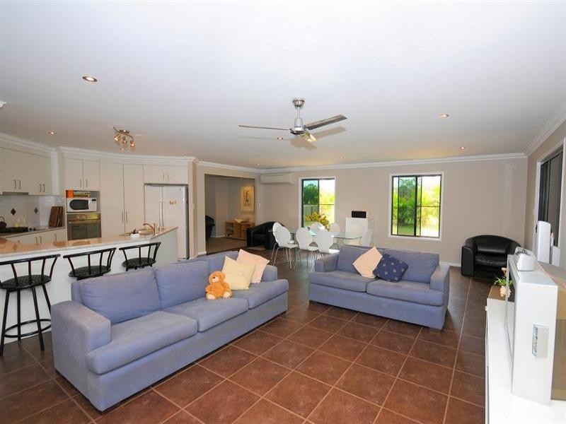 4 Avery Court, Dundowran Beach QLD 4655