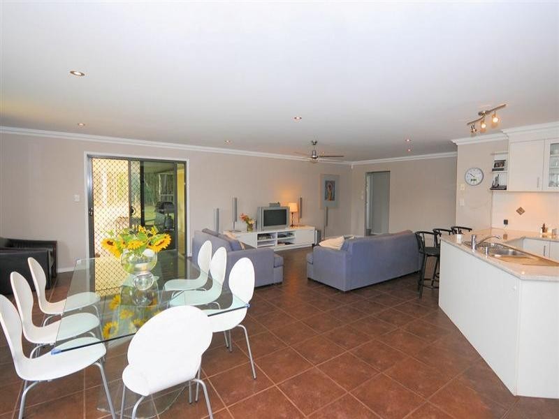 4 Avery Court, Dundowran Beach QLD 4655