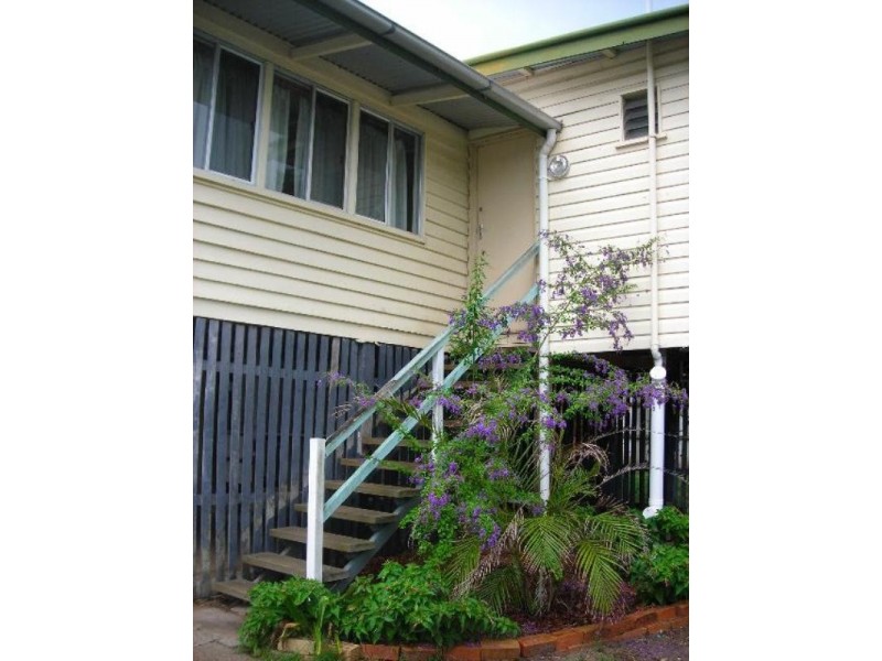 14 Hibiscus Street, Urangan QLD 4655