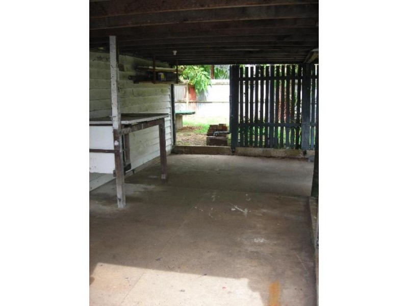 14 Hibiscus Street, Urangan QLD 4655