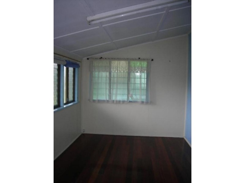 95 Cypress Street, Urangan QLD 4655