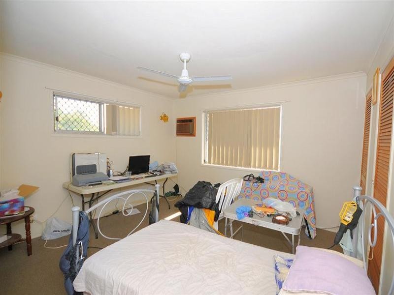 1 Tenimby Street, Pialba QLD 4655