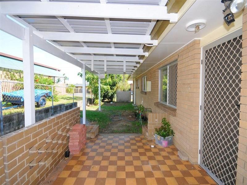 1 Tenimby Street, Pialba QLD 4655