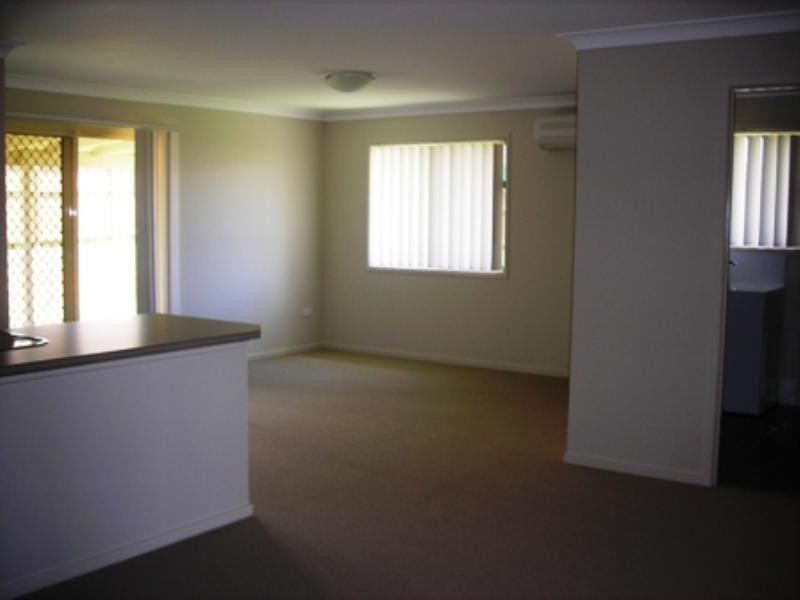 Nikenbah QLD 4655