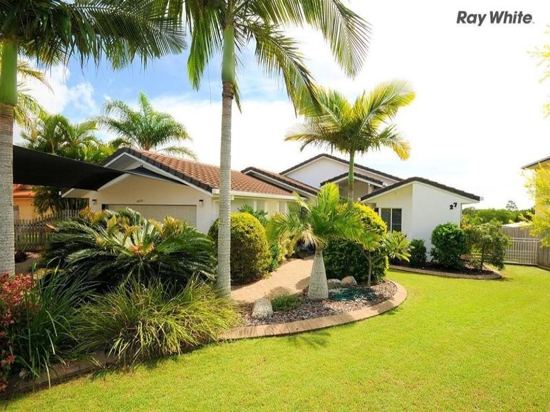 27 Royal Drive, Kawungan QLD 4655