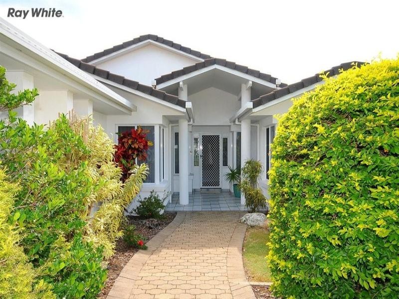 27 Royal Drive, Kawungan QLD 4655
