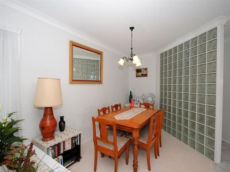 27 Royal Drive, Kawungan QLD 4655