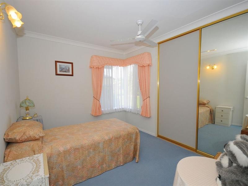 27 Royal Drive, Kawungan QLD 4655