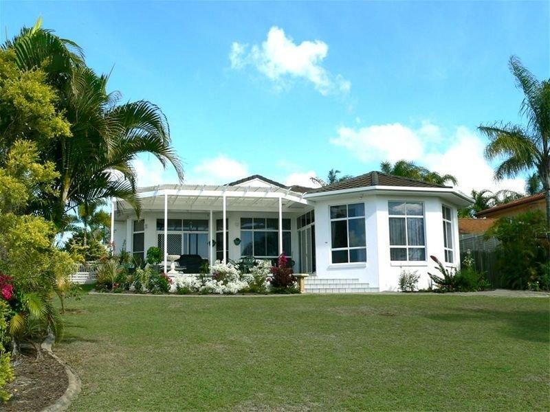 27 Royal Drive, Kawungan QLD 4655