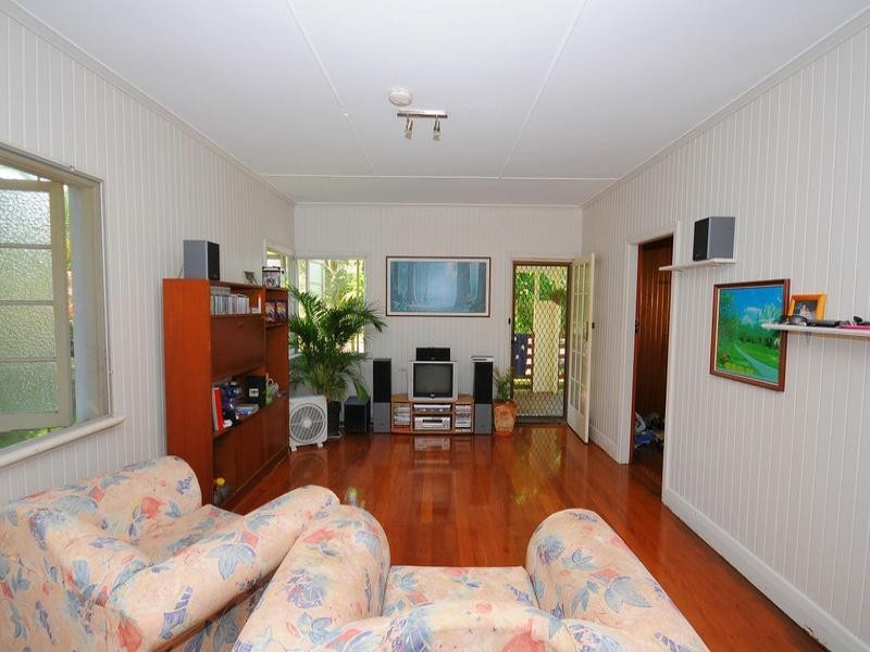 189 Cypress Street, Urangan QLD 4655