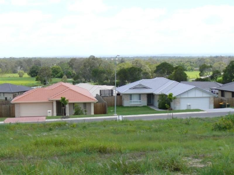 9 Steel Street, Nikenbah QLD 4655